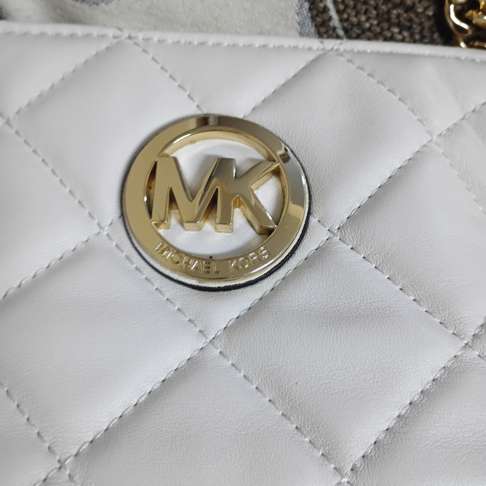 Michael Michael Kors - Picture 11 of 16